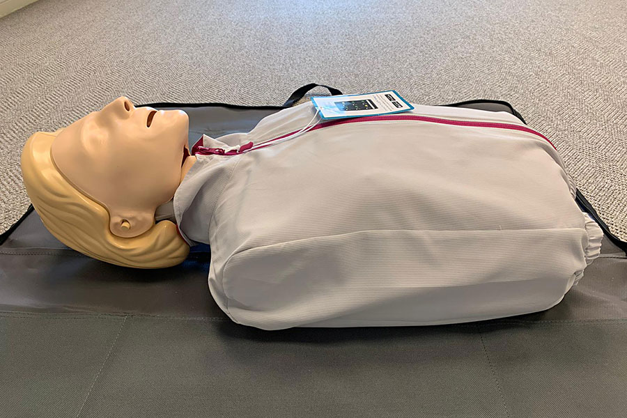 Oefenpop Laerdal Little Anne QCPR
